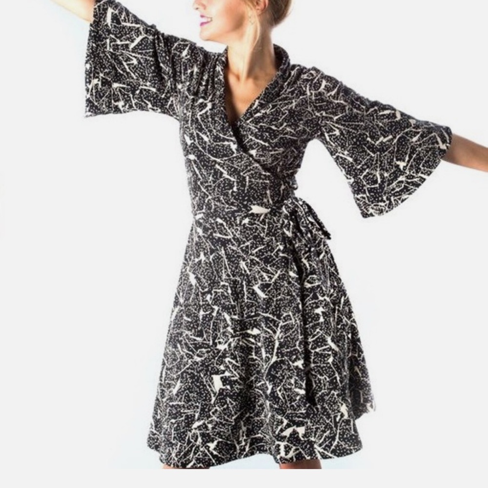 Betabrand Ready to Go Kimono Wrap Dress M